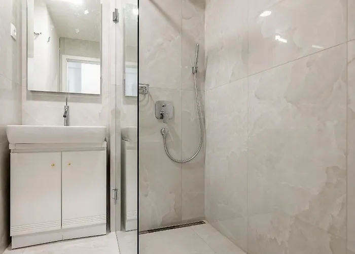 3 Private Flat Center Fresh And New Jarna アパート